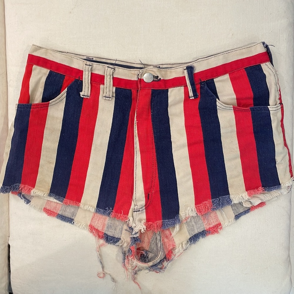Vintage red white and blue wrangler denim cutoff shorts